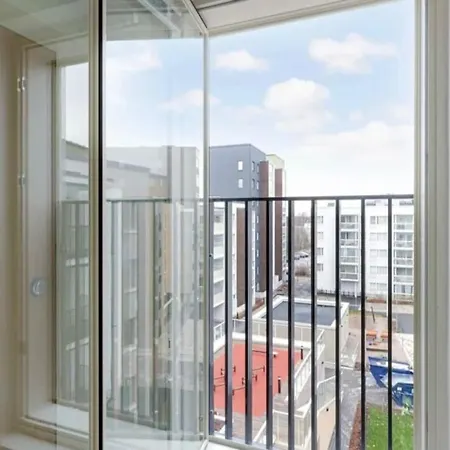 Airport Brand New 1br Fully Equipped Διαμέρισμα *