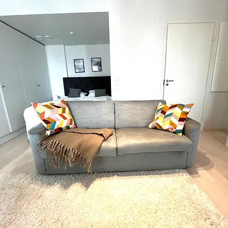 Airport Brand New 1br Fully Equipped * Vantaa