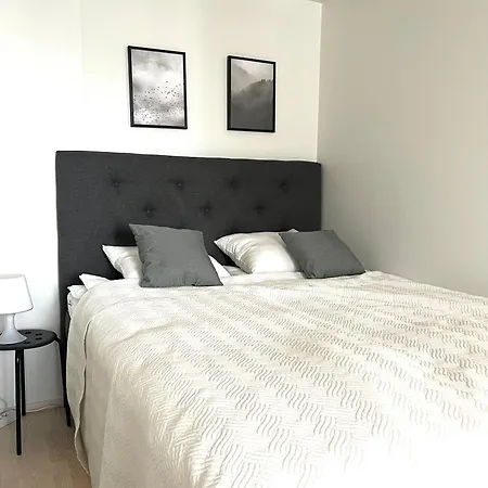 Airport Brand New 1br Fully Equipped Vantaa